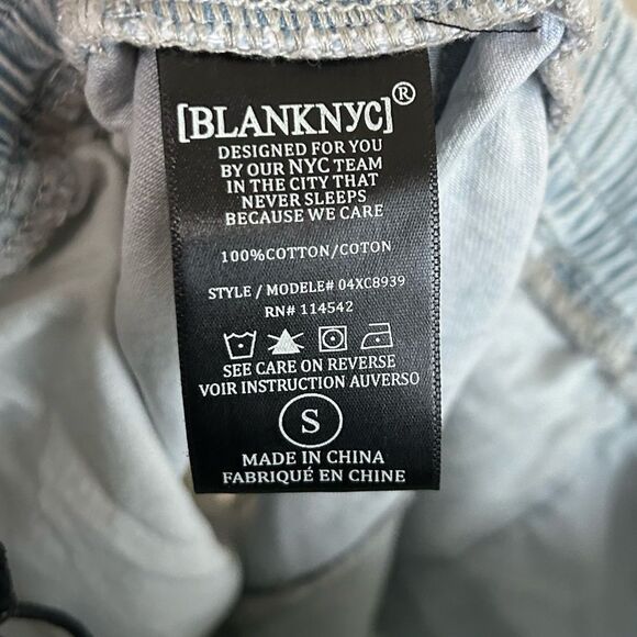 Blank NYC Doing Too Much Light Wash Elastic Waist Shorts Size Small - Picture 7 of 9